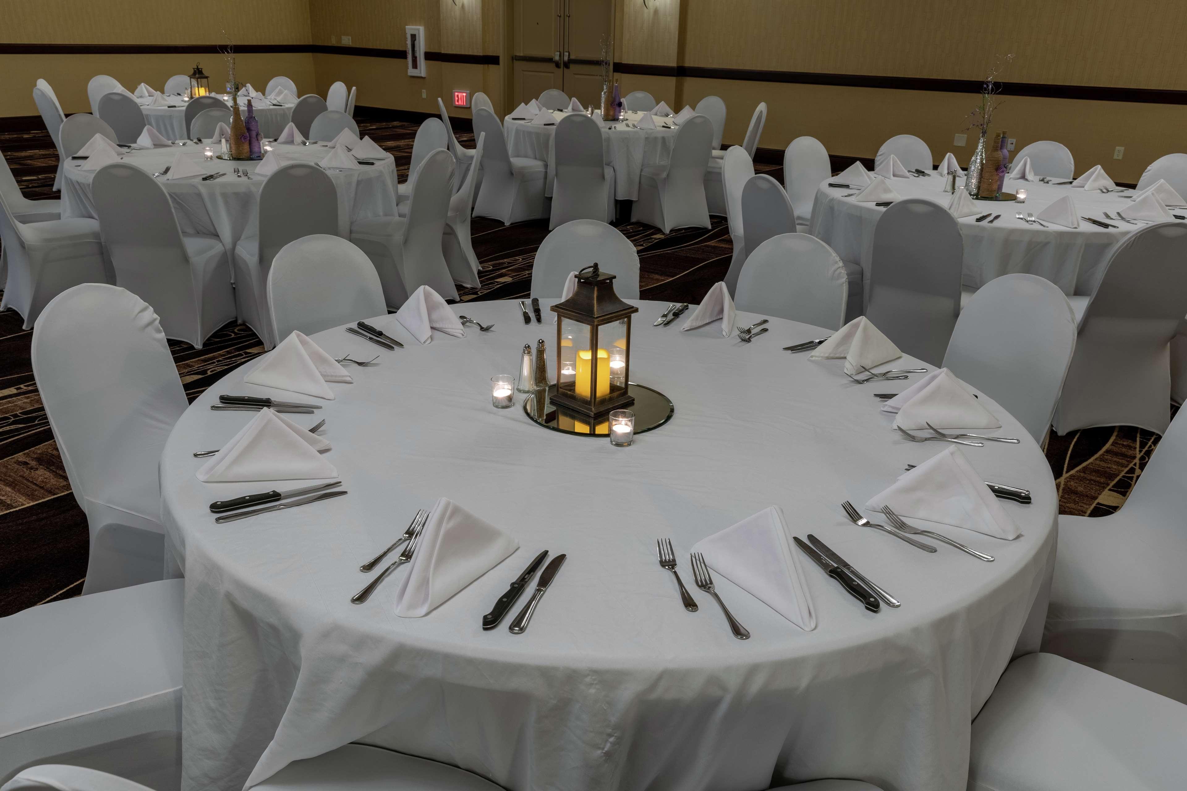 Hilton Garden Inn West Des Moines Ngoại thất bức ảnh
