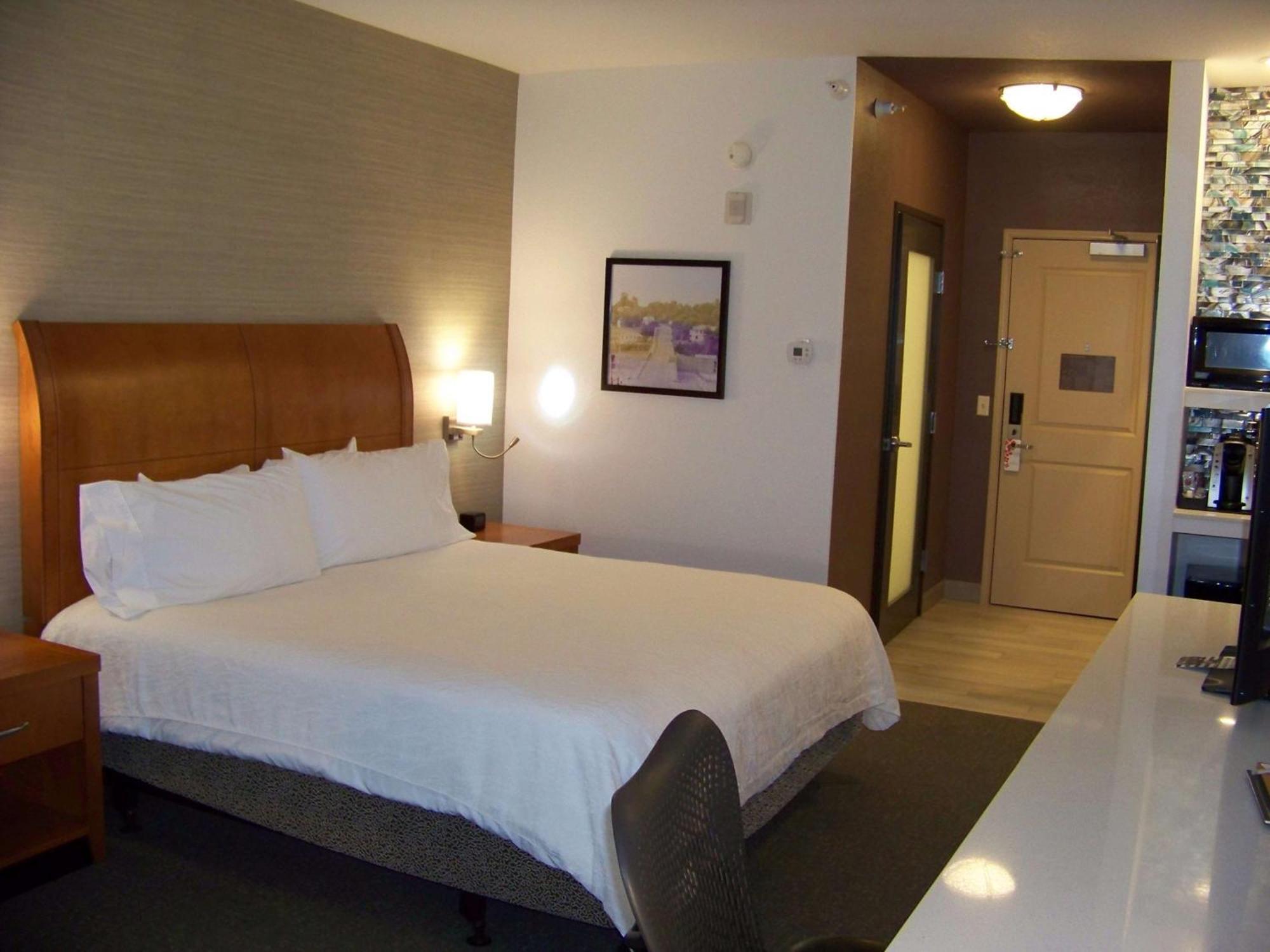 Hilton Garden Inn West Des Moines Ngoại thất bức ảnh