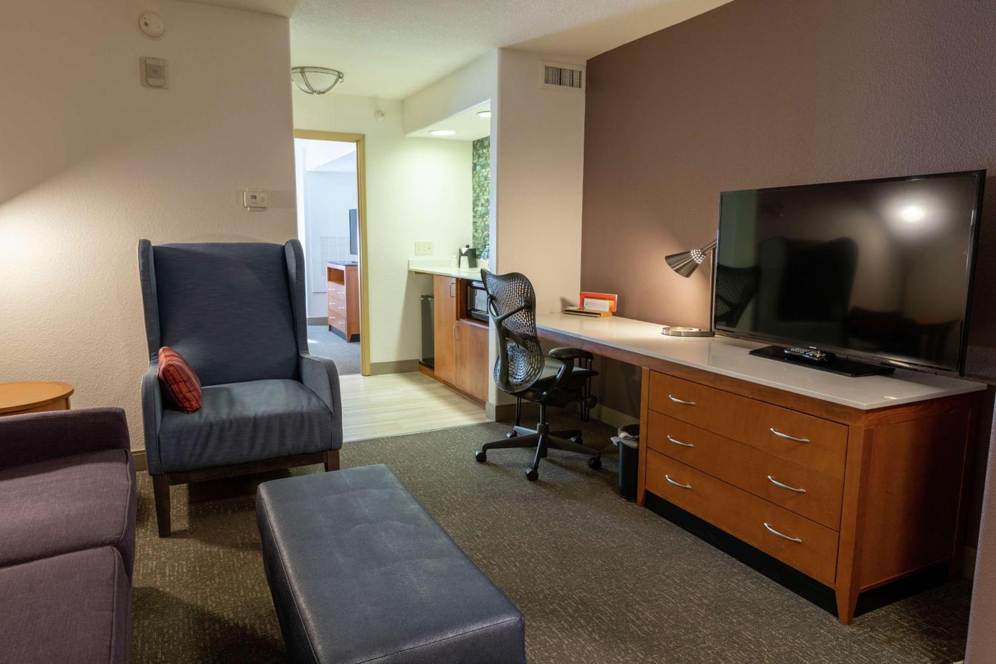 Hilton Garden Inn West Des Moines Ngoại thất bức ảnh